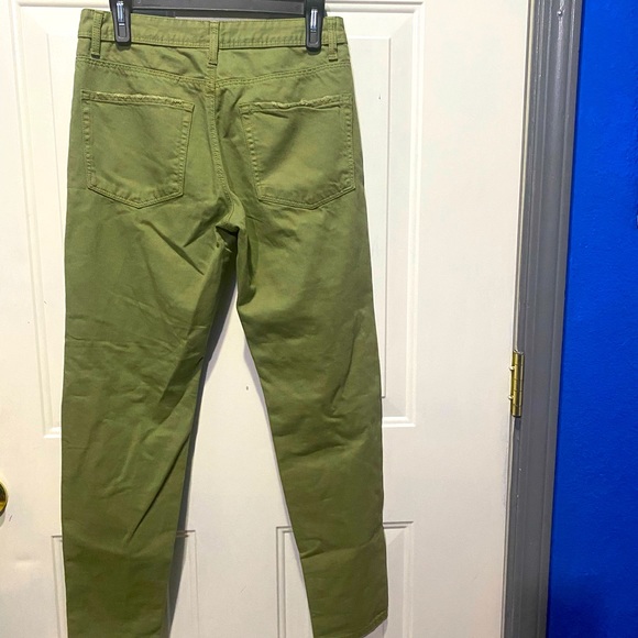 Ko Ko Ailis  Ripped Jeans - Picture 4 of 5